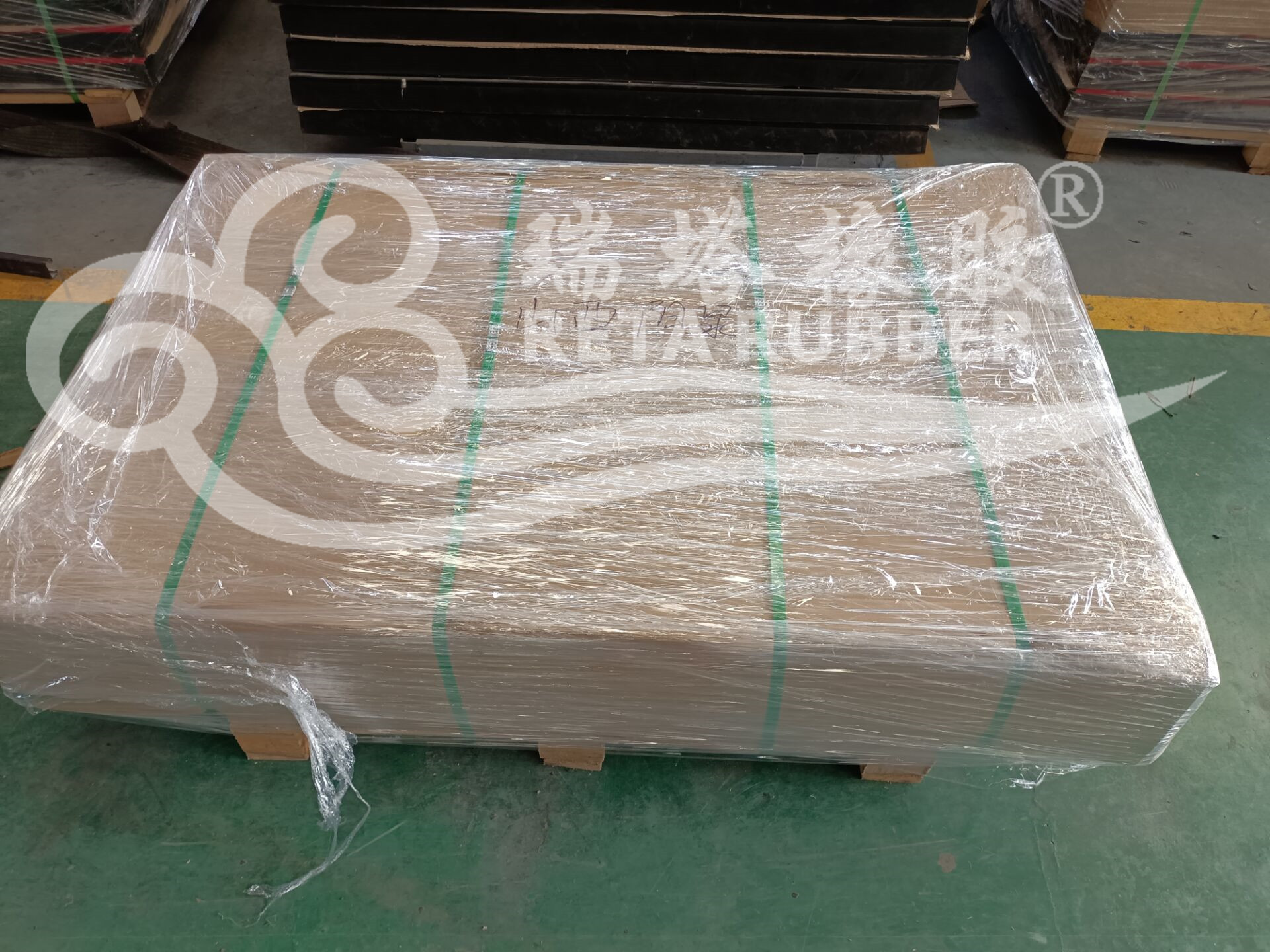 發(fā)往山西客戶(hù)耐磨緩沖條發(fā)貨